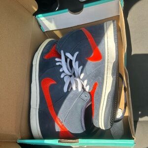 Nike hightop sneaker